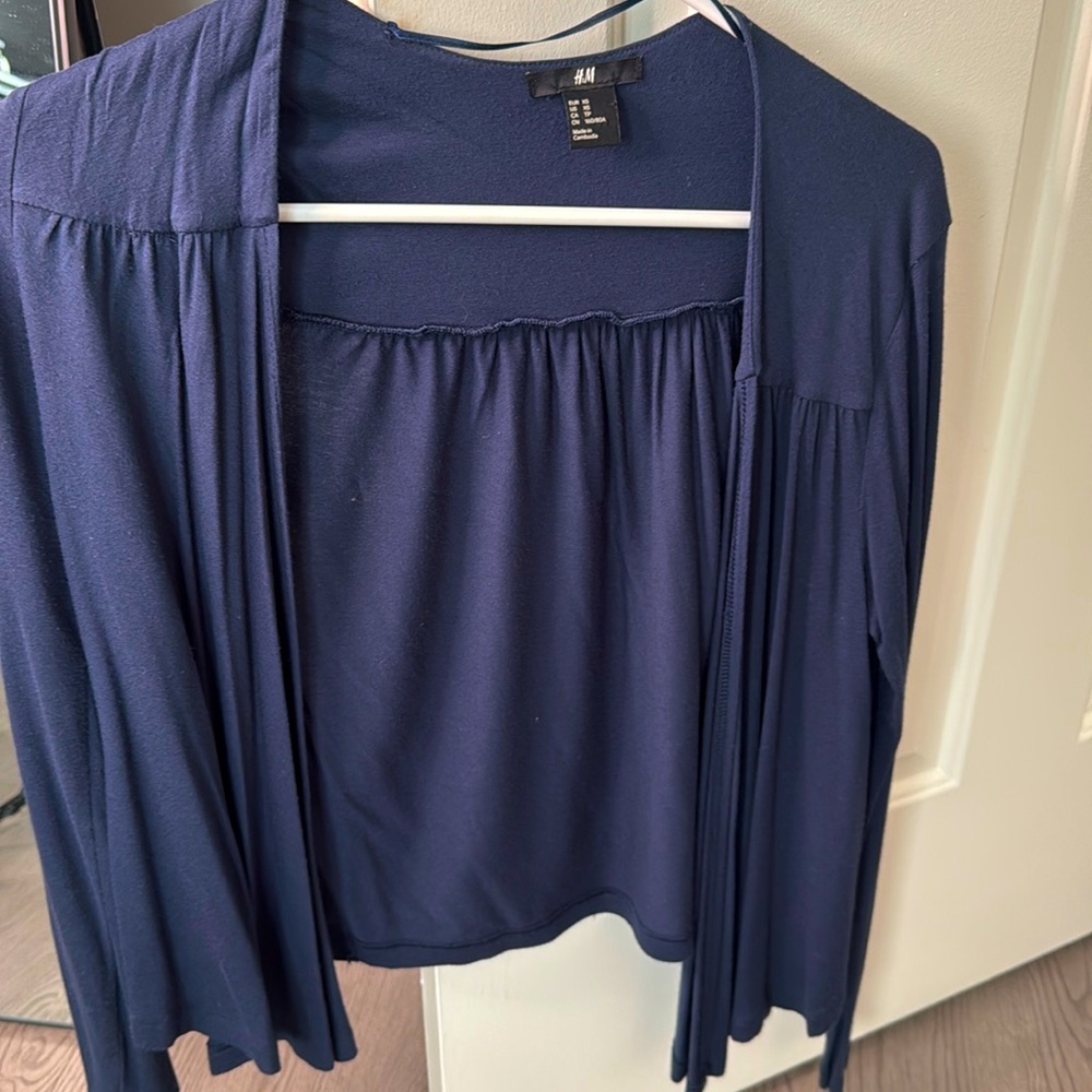 Blue sweater. H&M. XS.